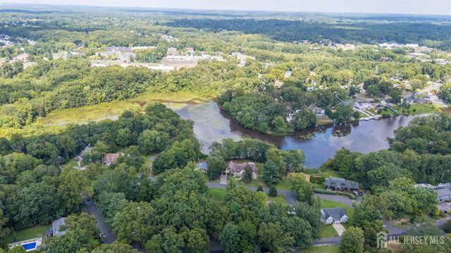 15 Poplar Street, Jackson, NJ 08527