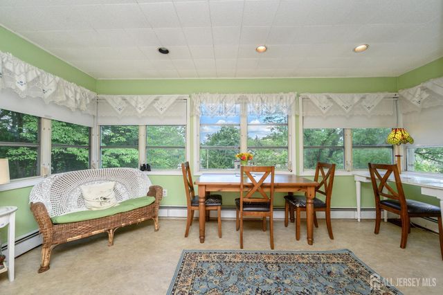 15 Poplar Street, Jackson, NJ 08527