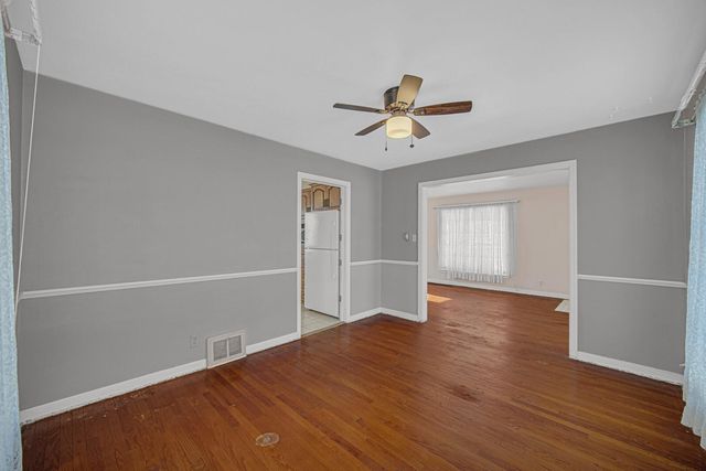 248 Adelaide Place, Munster, IN 46321