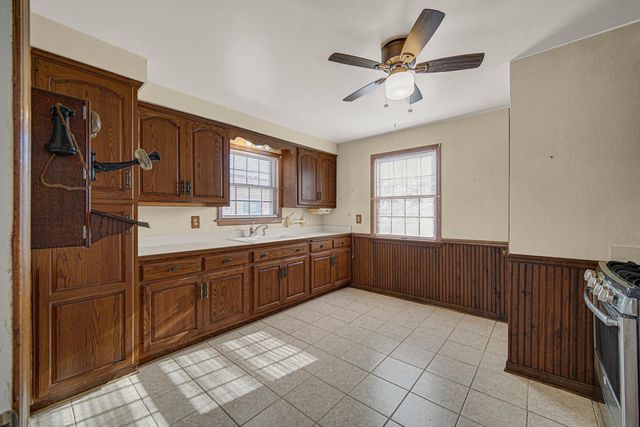 248 Adelaide Place, Munster, IN 46321