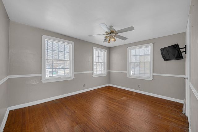 248 Adelaide Place, Munster, IN 46321