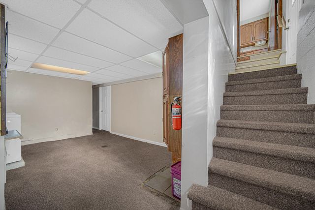 248 Adelaide Place, Munster, IN 46321