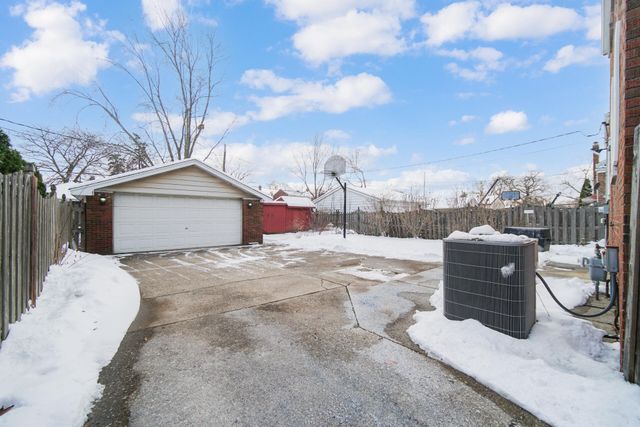 248 Adelaide Place, Munster, IN 46321