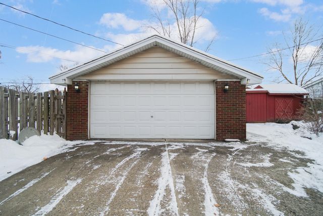 248 Adelaide Place, Munster, IN 46321