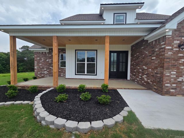 1901 Secretariat Way, Searcy, AR 72143