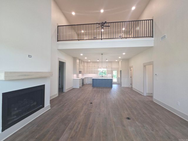 1901 Secretariat Way, Searcy, AR 72143