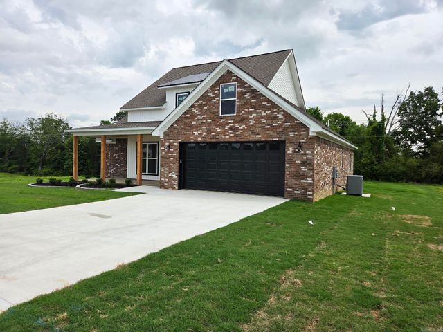1901 Secretariat Way, Searcy, AR 72143
