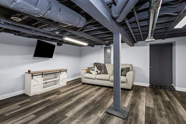 3339 W Le Moyne Street, Chicago, IL 60651