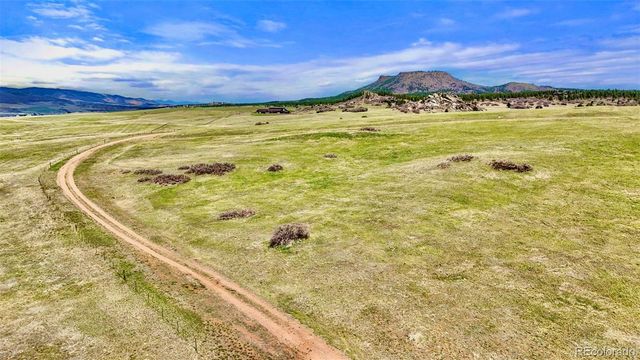 1 S Perry Park Road, Larkspur, CO 80118