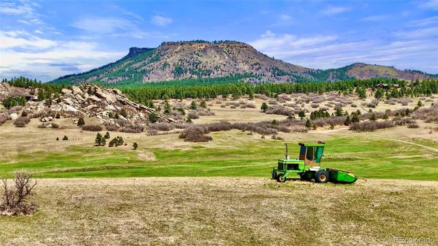 1 S Perry Park Road, Larkspur, CO 80118