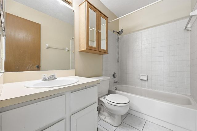 822 SW 56TH TERRACE, Gainesville, FL 32607