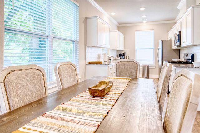 925 W Eagle Street, Fayetteville, AR 72701