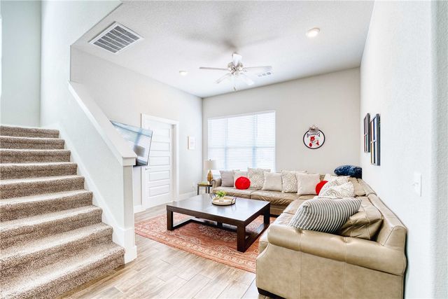 925 W Eagle Street, Fayetteville, AR 72701