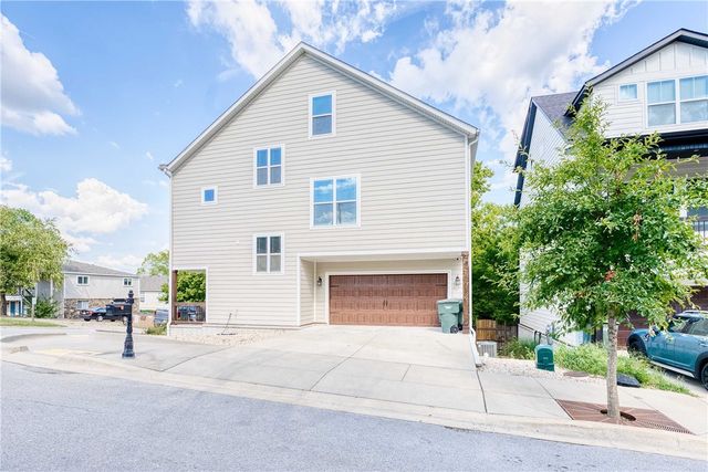 925 W Eagle Street, Fayetteville, AR 72701