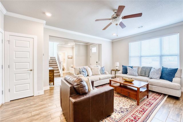 925 W Eagle Street, Fayetteville, AR 72701