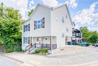 925 W Eagle Street, Fayetteville, AR 72701