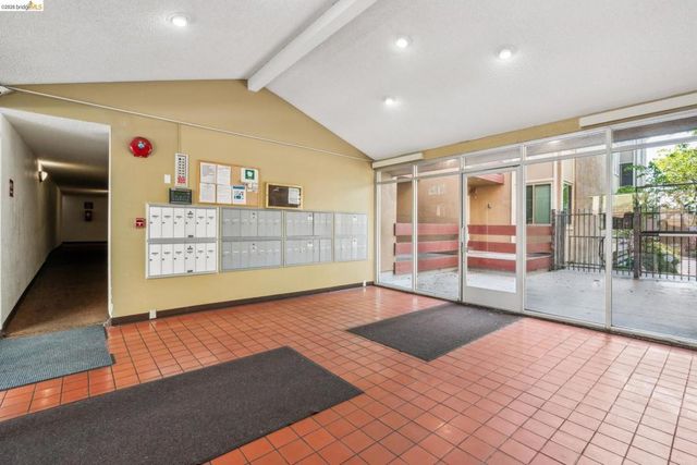 2121 Vale Rd 121, San Pablo, CA 94806