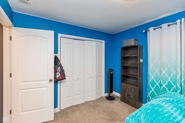 1122 Cottage Circle, Seymour, IN 47274