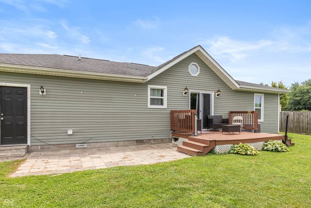 1122 Cottage Circle, Seymour, IN 47274