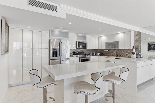 3546 S Ocean Boulevard 324, South Palm Beach, FL 33480