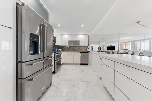 3546 S Ocean Boulevard 324, South Palm Beach, FL 33480