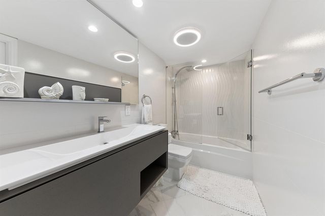 3546 S Ocean Boulevard 324, South Palm Beach, FL 33480