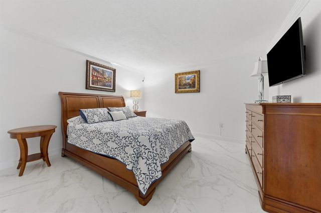 3546 S Ocean Boulevard 324, South Palm Beach, FL 33480