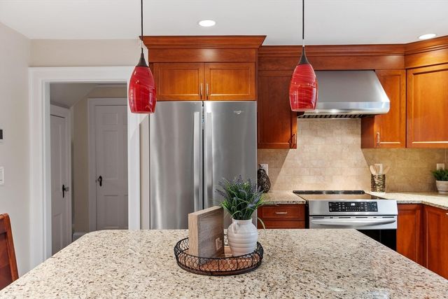 70 Ardsmoor Rd, Melrose, MA 02176