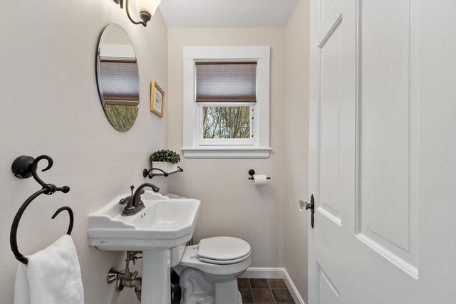 70 Ardsmoor Rd, Melrose, MA 02176