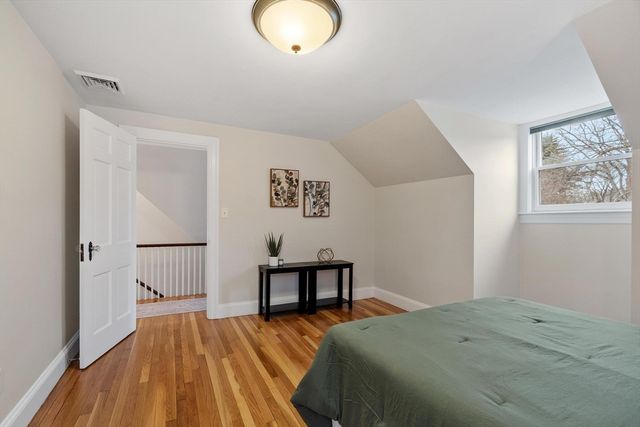 70 Ardsmoor Rd, Melrose, MA 02176