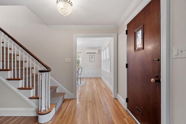 70 Ardsmoor Rd, Melrose, MA 02176