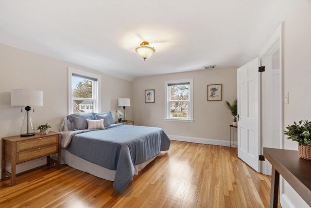 70 Ardsmoor Rd, Melrose, MA 02176