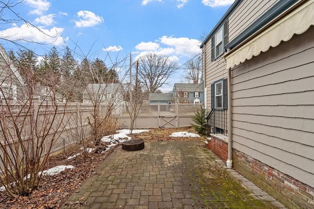 70 Ardsmoor Rd, Melrose, MA 02176