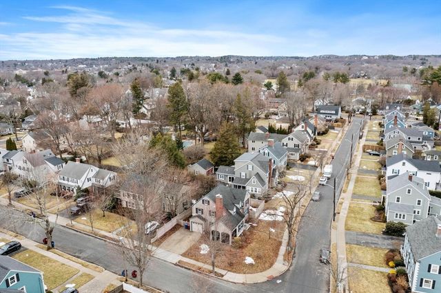 70 Ardsmoor Rd, Melrose, MA 02176