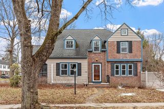 70 Ardsmoor Rd, Melrose, MA 02176