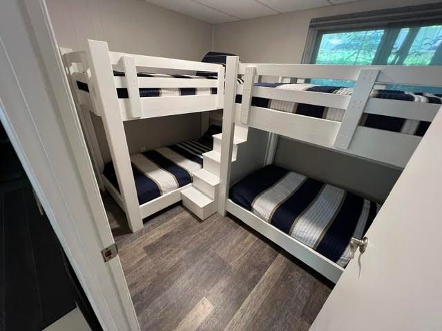 2341 Lakeview Avenue, Traverse City, MI 49696