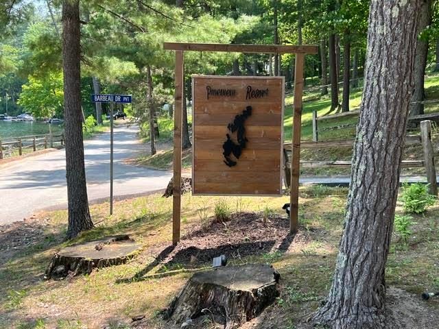 2341 Lakeview Avenue, Traverse City, MI 49696