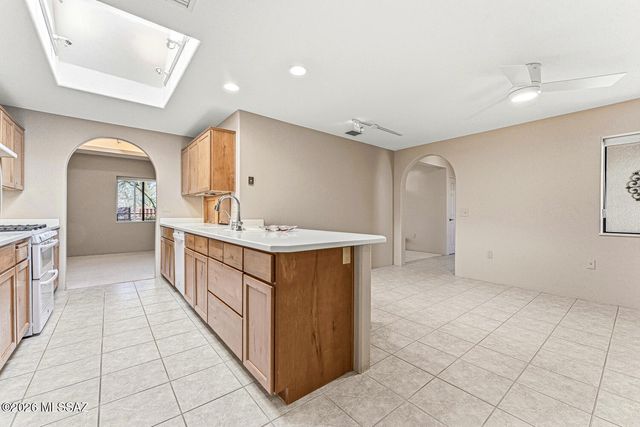 621 S Los Rubies Circle, Green Valley, AZ 85614