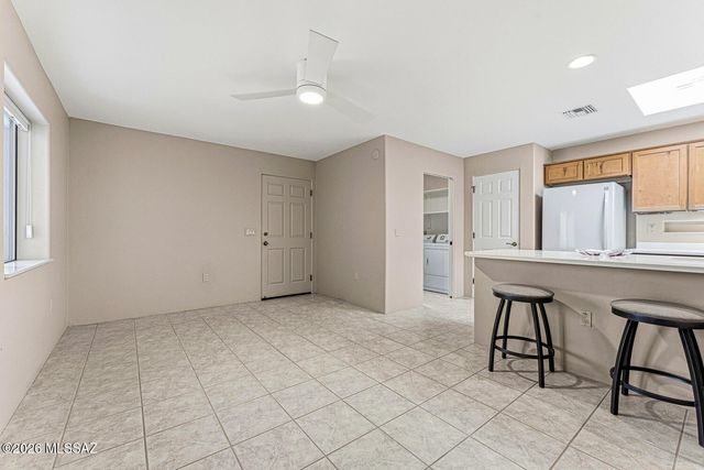 621 S Los Rubies Circle, Green Valley, AZ 85614