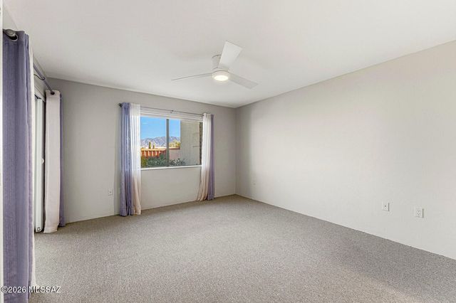 621 S Los Rubies Circle, Green Valley, AZ 85614