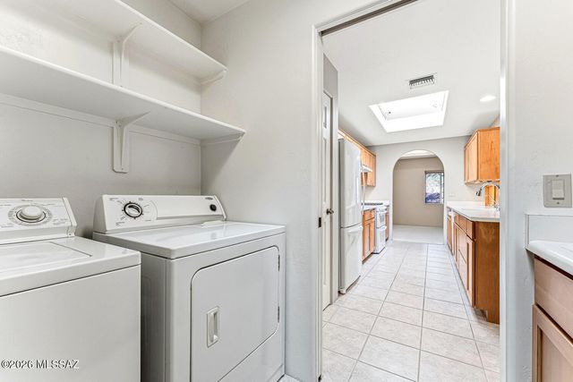 621 S Los Rubies Circle, Green Valley, AZ 85614