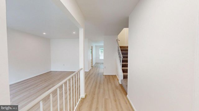 4477 HOLLY AVE, Fairfax, VA 22030