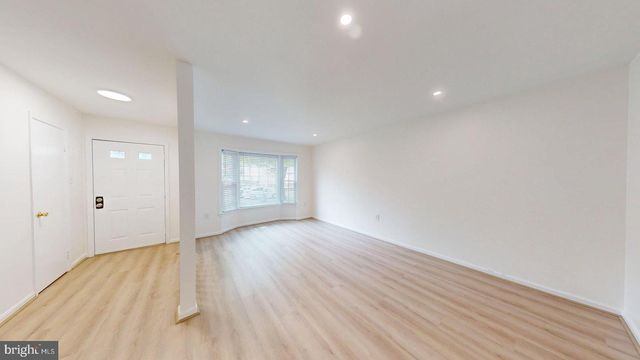 4477 HOLLY AVE, Fairfax, VA 22030
