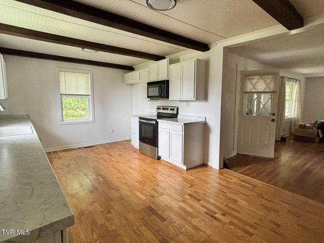 212 Md Dugger Road, Elizabethton, TN 37643