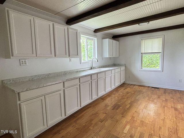 212 Md Dugger Road, Elizabethton, TN 37643