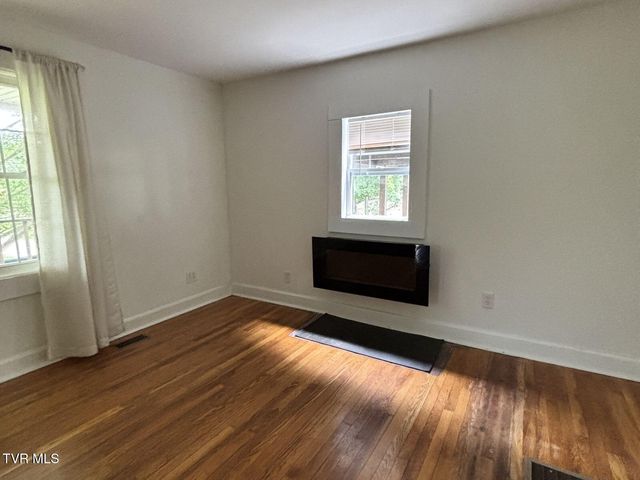 212 Md Dugger Road, Elizabethton, TN 37643