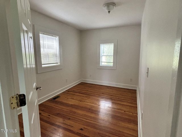 212 Md Dugger Road, Elizabethton, TN 37643