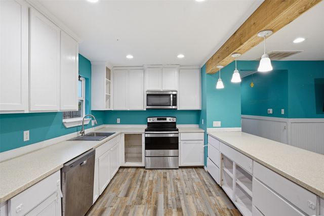 1724 E Crestway Drive, West Tawakoni, TX 75474