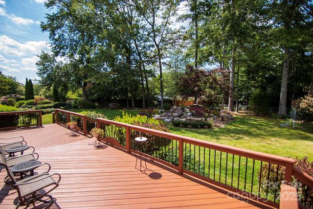 132 Serenity Circle, Hendersonville, NC 28792