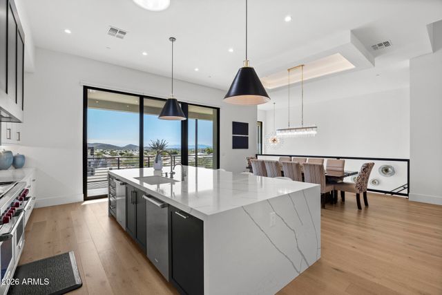 6612 W GOLD MOUNTAIN Pass, Phoenix, AZ 85083